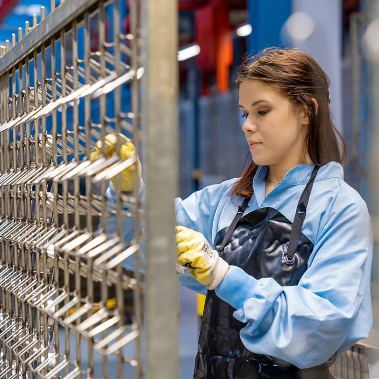 Industrielle Teilereinigung - HMT Reinigungstechnik